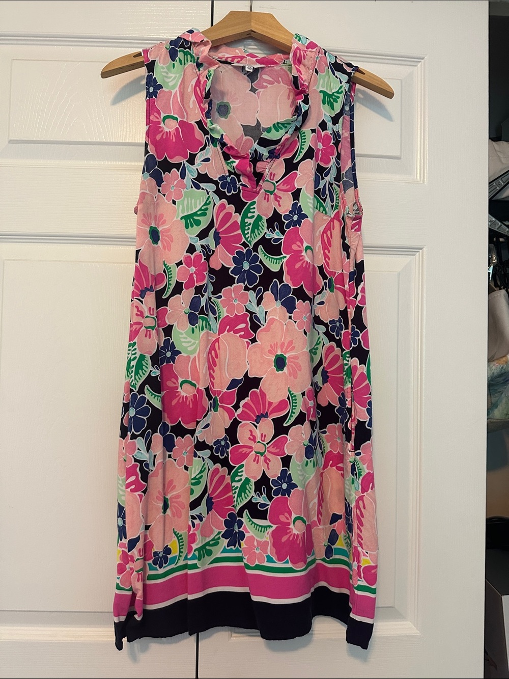 Crown & Ivy Sleeveless Floral Shift Dress - Pink & Navy